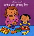 Anna eet graag fruit